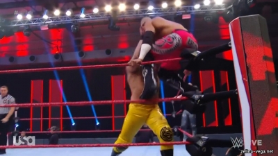 Click to view full size image
==============
zelinaraw20200323_Still322.jpg zelinaraw20200323_Still322.jpg