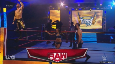 Click to view full size image
==============
zelinaraw20200406_Still080.jpg zelinaraw20200406_Still080.jpg