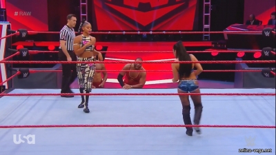 Click to view full size image
==============
zelinaraw20200406_Still660.jpg zelinaraw20200406_Still660.jpg