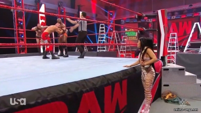 Click to view full size image
==============
zellinaraw20200427_Still530.jpg zellinaraw20200427_Still530.jpg