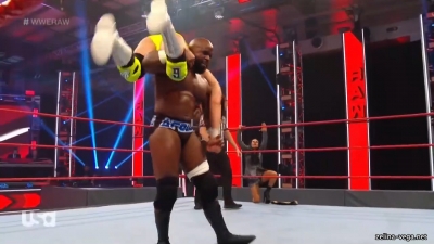 Click to view full size image
==============
zelinaraw20200518_Still528.jpg zelinaraw20200518_Still528.jpg