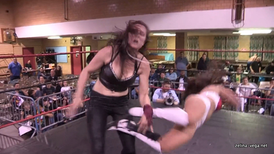 Click to view full size image
==============
RositavsWinter_Still1135.jpg RositavsWinter_Still1135.jpg