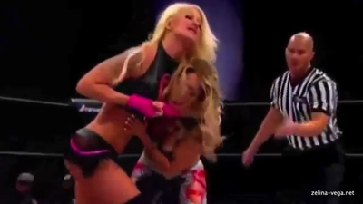 TheavsAngelinaLove_Still173.jpg