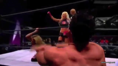 TheavsAngelinaLove_Still309.jpg