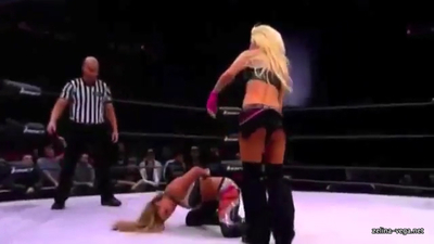 TheavsAngelinaLove_Still345.jpg